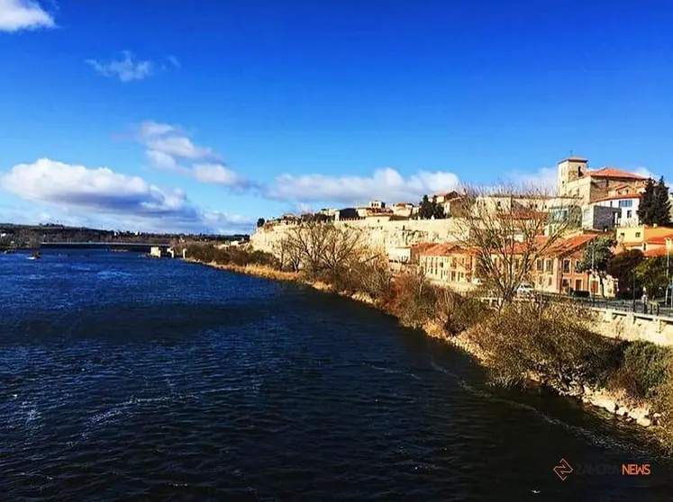 Vistas de Zamora desde el puente de piedra