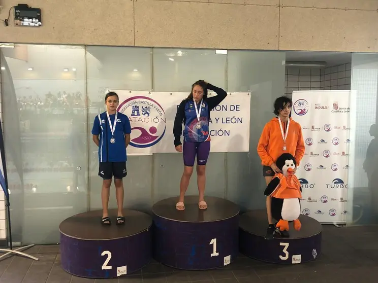 Podium CD Natación Castilla  Zamora en el Campeonato Territorial  Infantil de Verano