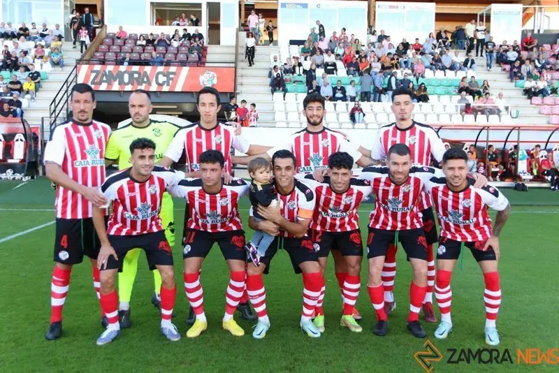 Once inicial del Zamora CF frente a Compostela