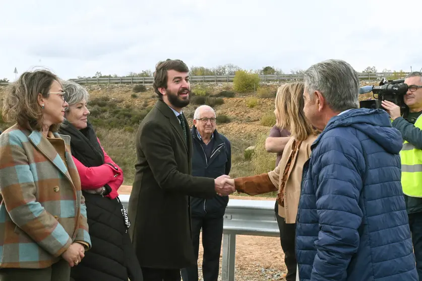 Juan García Gallardo durante la inauguración del enlace E-108 de la autovía A-67