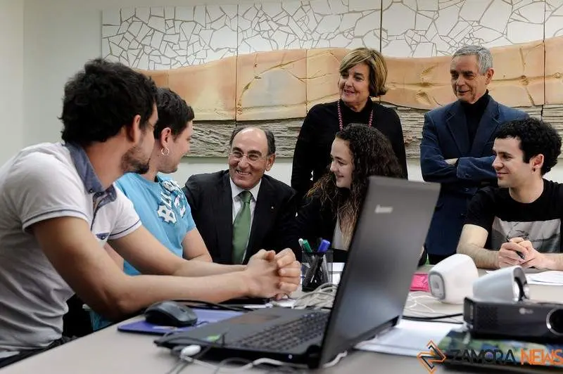 El presidente de Iberdrola con jóvenes