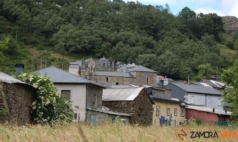 Panorámica de Pías, en Sanabria. Foto de Archivo