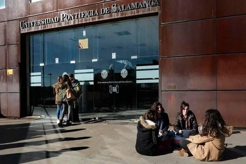 Facultad de Comunicación en Salamanca. Foto Enrique Carrascal/ SalamancaAldia