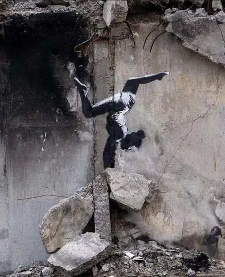 Grafiti de Banksy en el extrarradio de Kiev