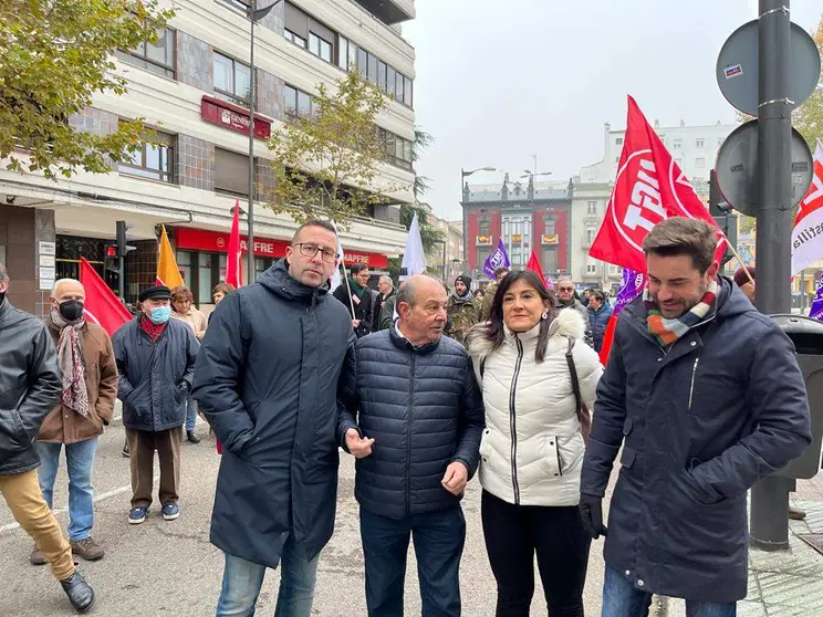 01 PSOE-Ayto. Galende. J.M. Chimeno con A. Fagúndez, A. Sánchez e I. Gómez 27-11-2022