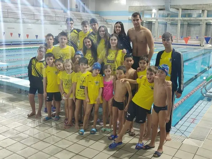 Equipo de natación del Club de Zamora