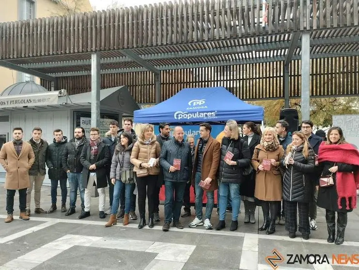 Los populares celebran en Santa Clara el Día de la Constitución