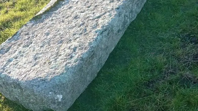 Elemento de piedra desechado en la comarca de Sayago