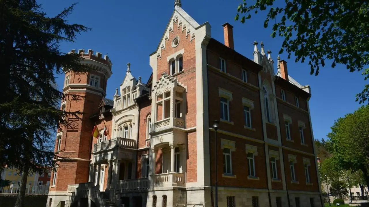 Fundaci&oacute;n Instituto Castellano y Leon&eacute;s de la Lengua