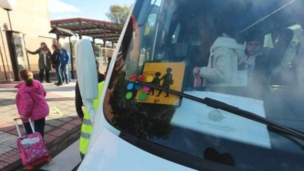 Bus escolar en Le&oacute;n. Foto Leonoticias