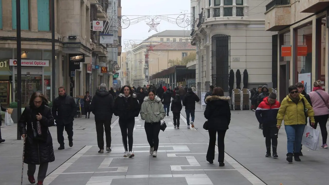 Zamoranos paseando por Santa Clara. Imagen de archivo
