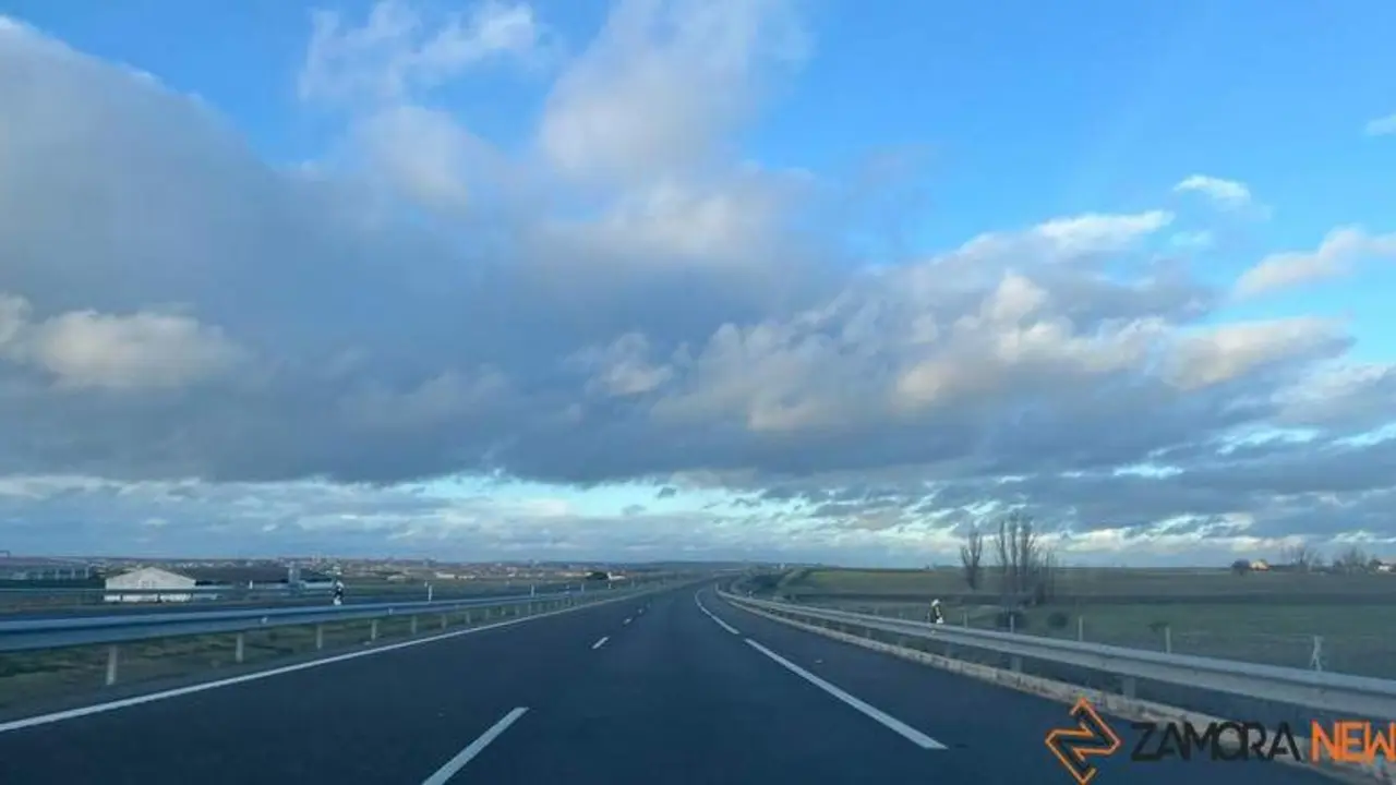 Autov&iacute;a A-66 a su paso por la provincia de Zamora