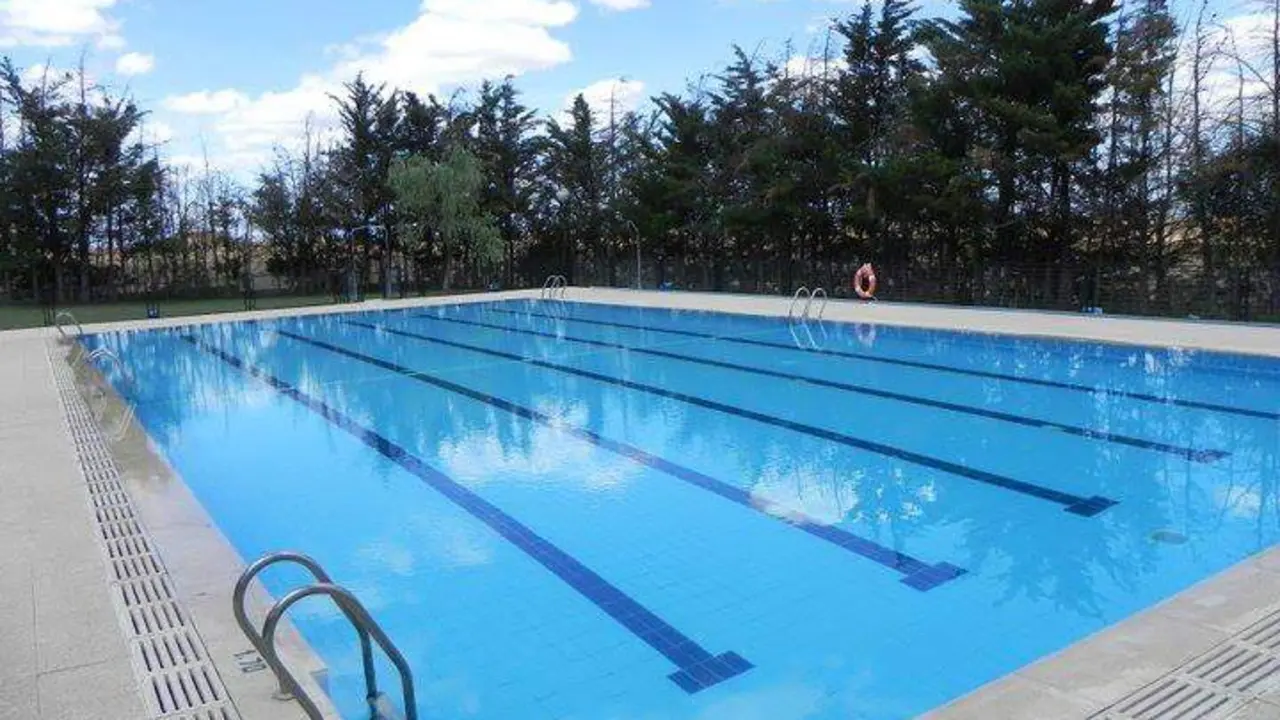 Piscina Villar&iacute;n de Campos. Imagen facebook