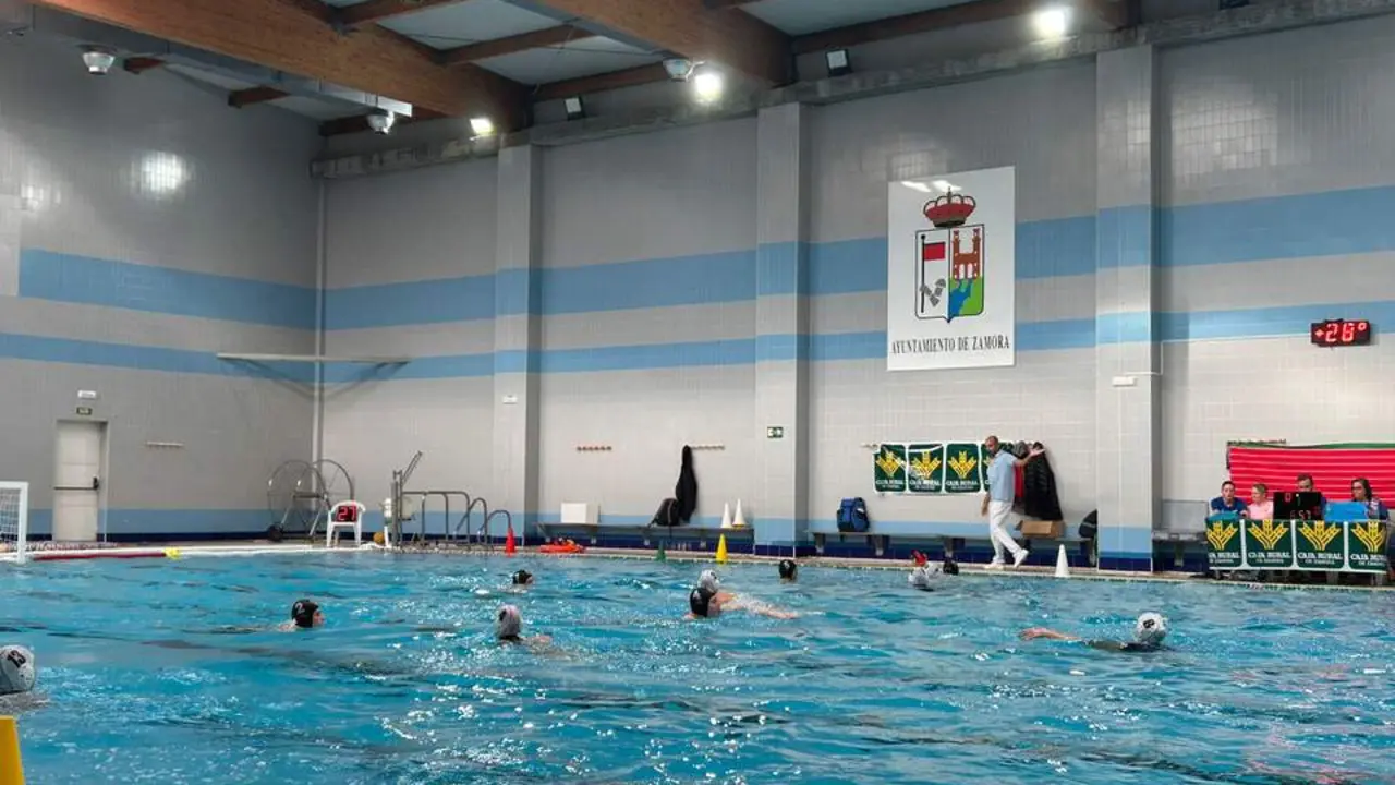 Piscina Los Almendros