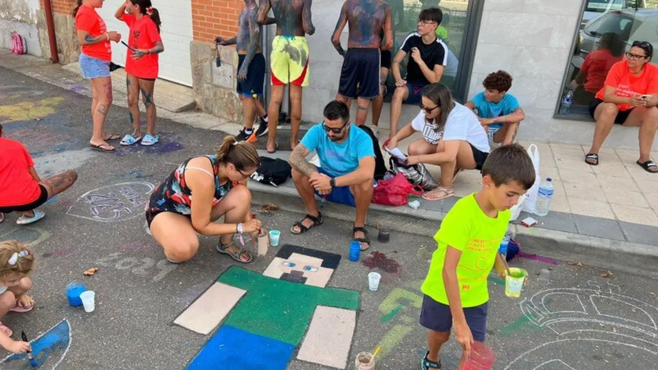 arte infantil llena de color las calles de Coreses _37