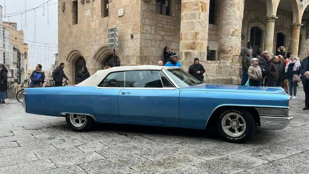 Veh&iacute;culos cl&aacute;sicos III D&iacute;a del Guardia Urbano _32