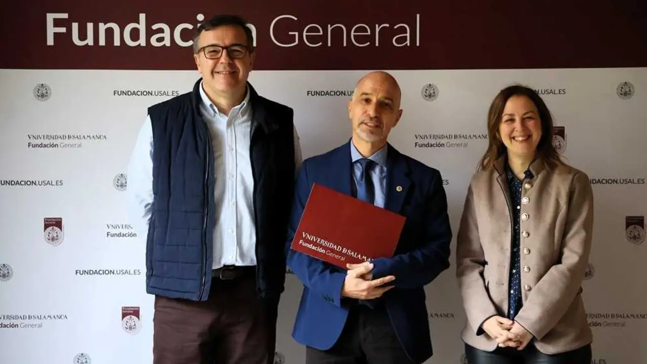 Imagen De izquierda a derecha Ignacio Coll, &Oacute;scar Gonz&aacute;lez y Patricia S&aacute;nchez