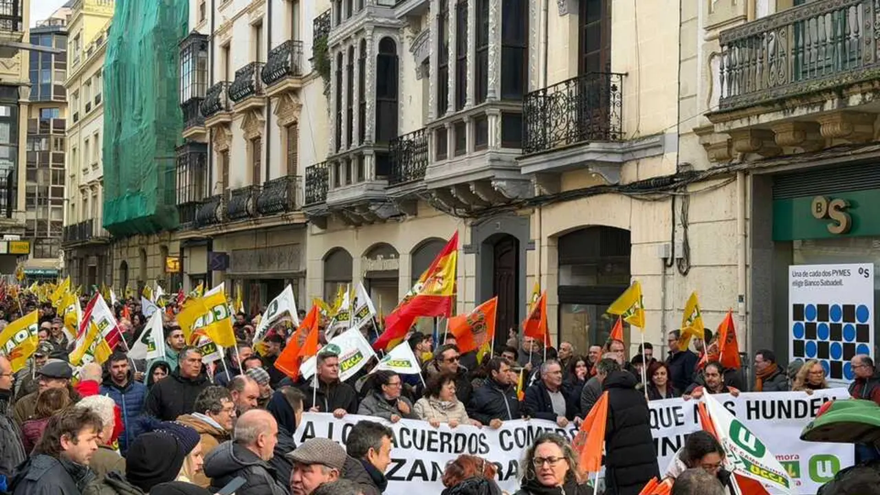 OPAs de Zamora manifestaci&oacute;n a pie_2