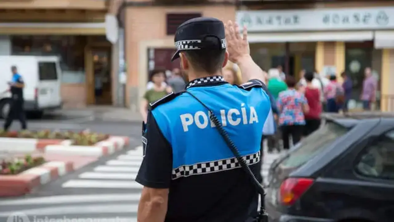 Polic&iacute;a Local de Benavente. Imagen de archivo