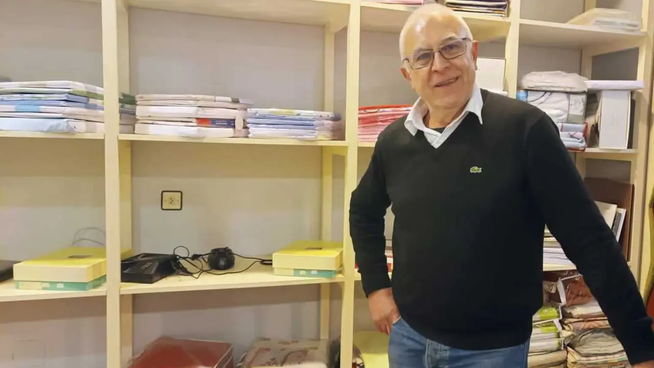 Fernando P&eacute;rez Vi&ntilde;as en la tienda
