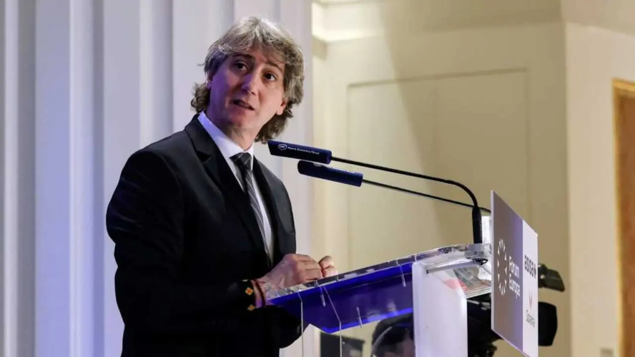 Carlos Mart&iacute;nez