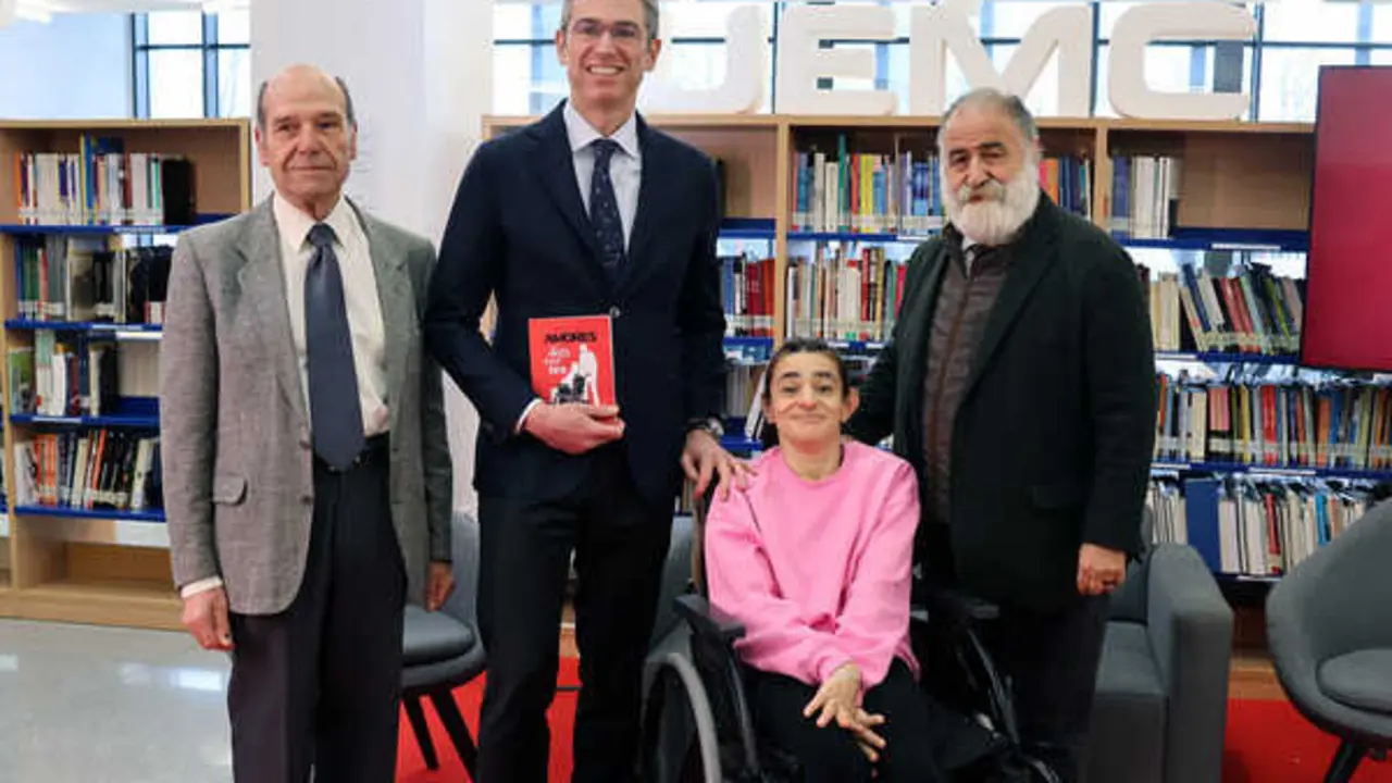 Tere Guerra Pino Amores Diferentesenla UEMC