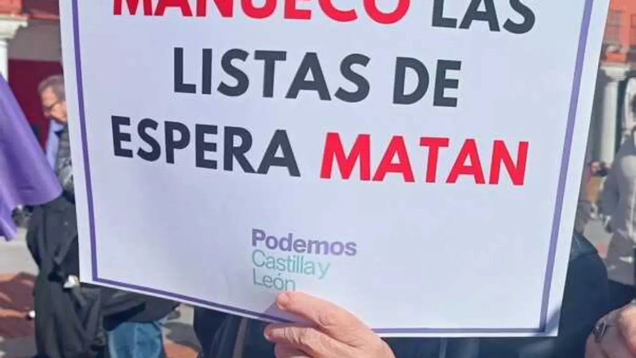 Cartel en la manifiestaci&oacute;n de la Sanidad en Valladolid. Imagen de archivo