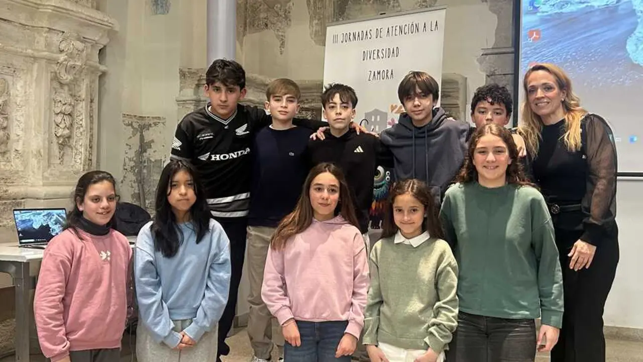 Alumnos del Colegio Sagrado Coraz&oacute;n de Jes&uacute;s -Amor de Dios que han participado en el v&iacute;deo