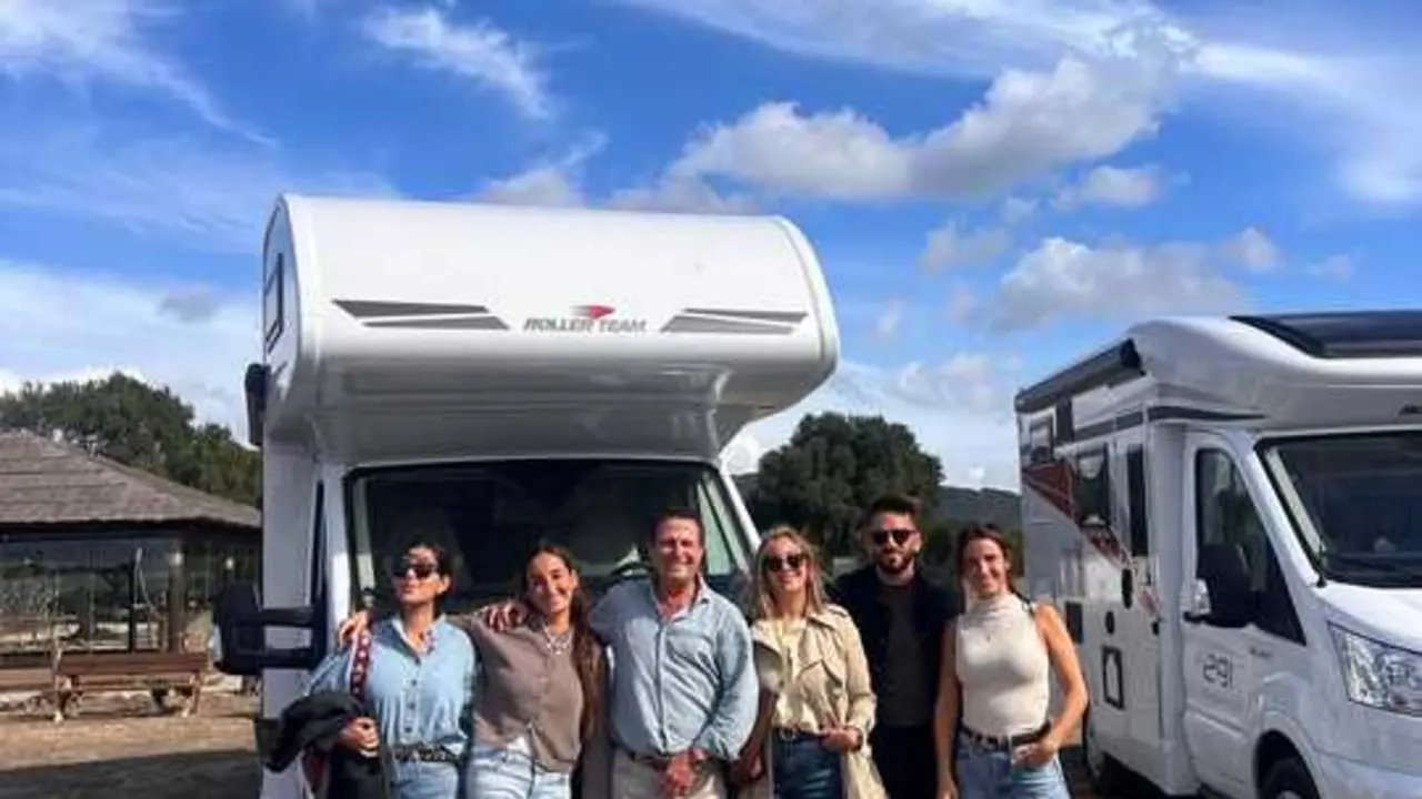 BookingVans Las  Pombo