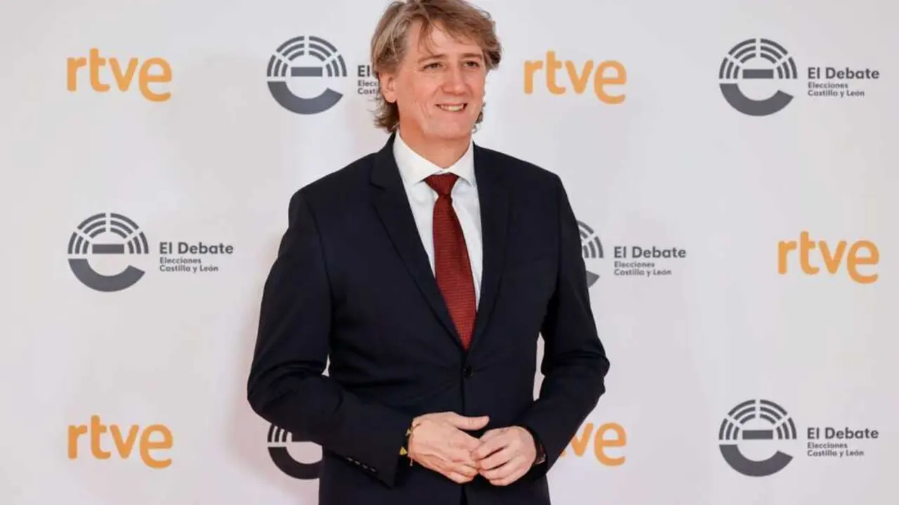 Carlos Mart&iacute;nez