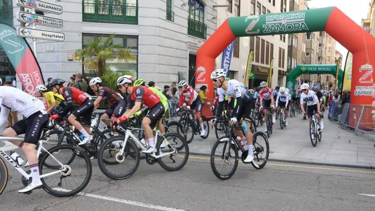 vuelta ciclista Gran Premio de Muelas del Pan _22