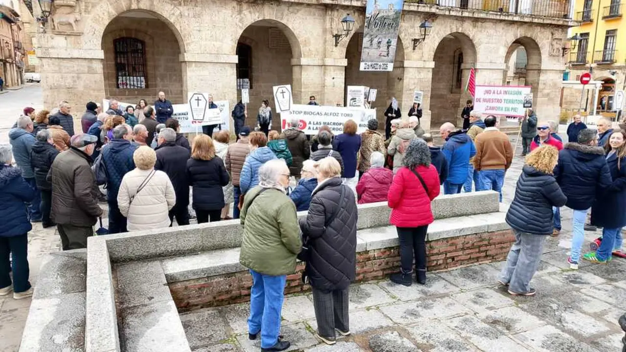 Protesta en Toro contra las instalaciones de biog&aacute;s previstas en el alfoz