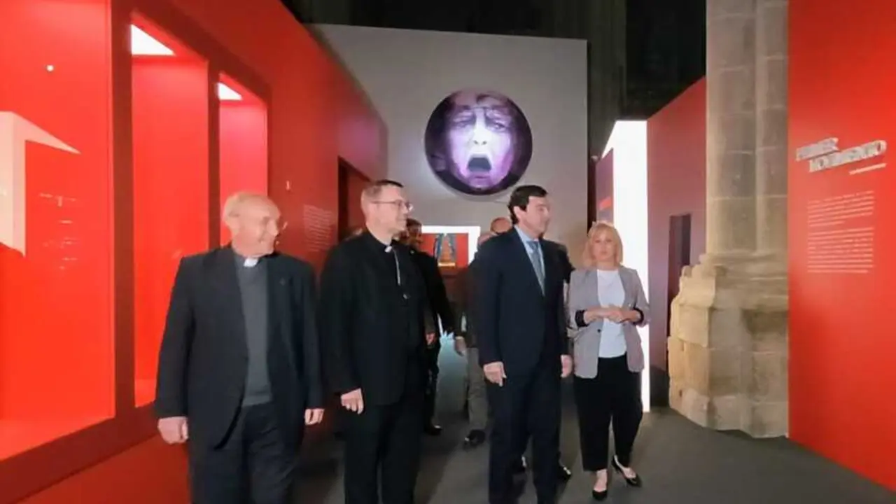 Visita de Ma&ntilde;ueco a las Edades del Hombre Zamora_9