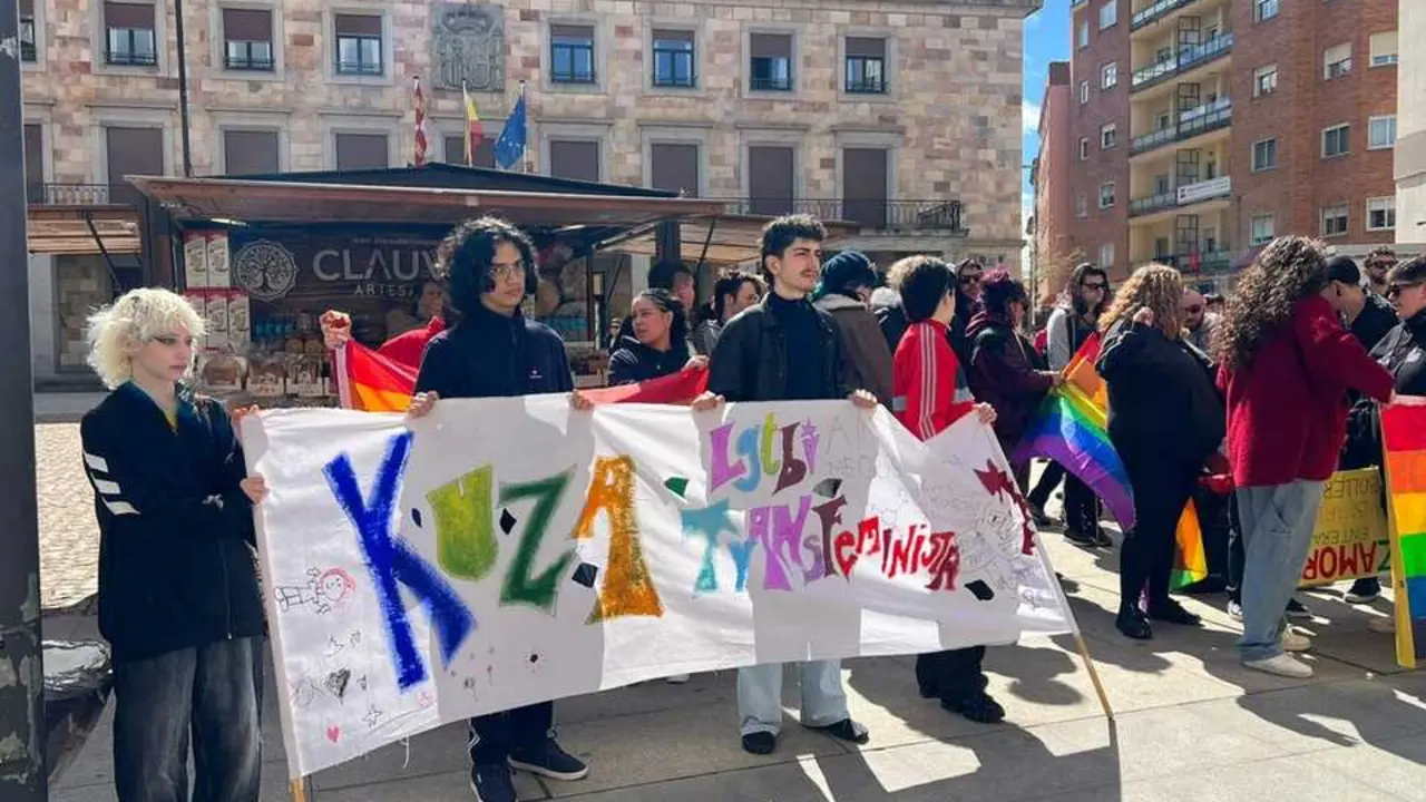 Manifestaci&oacute;n Kuza contra la transfobia_15