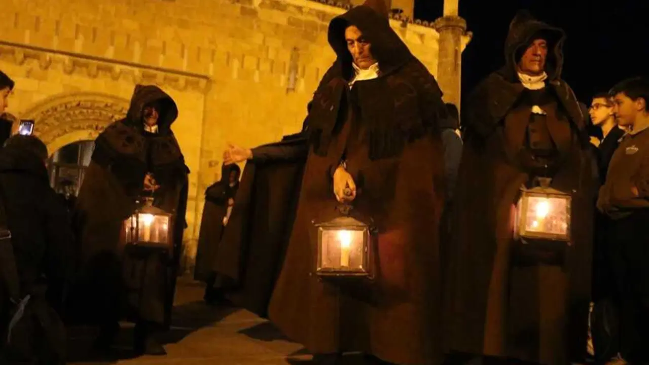 procesi&oacute;n Capas Pardas Zamora _12