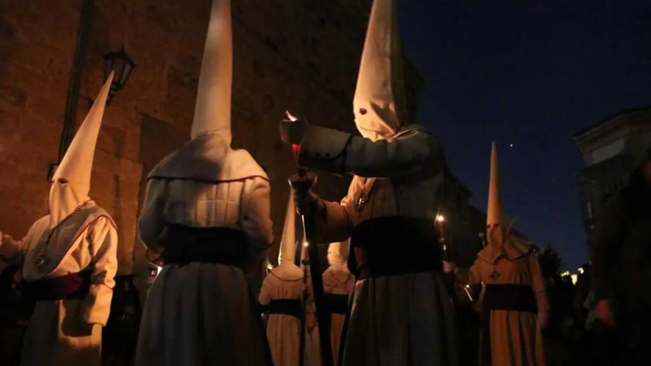 Jes&uacute;s Yacente _32