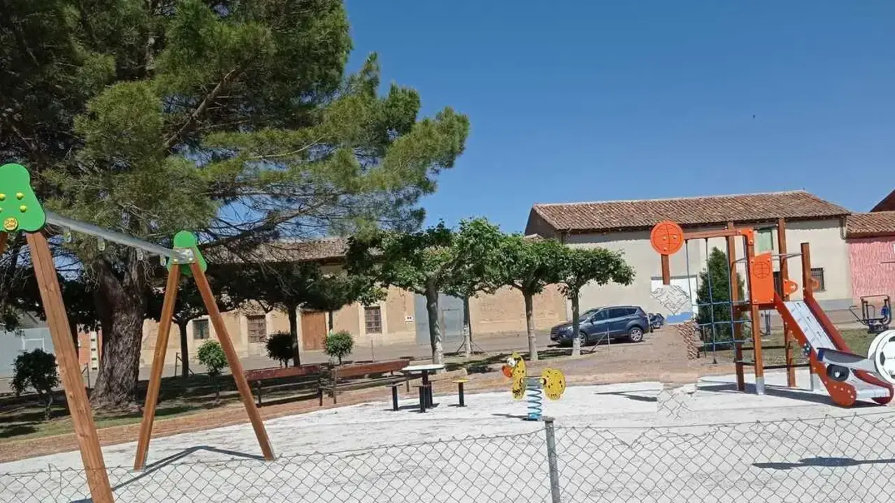Parque infantil de Santa Colomba de las Carabias