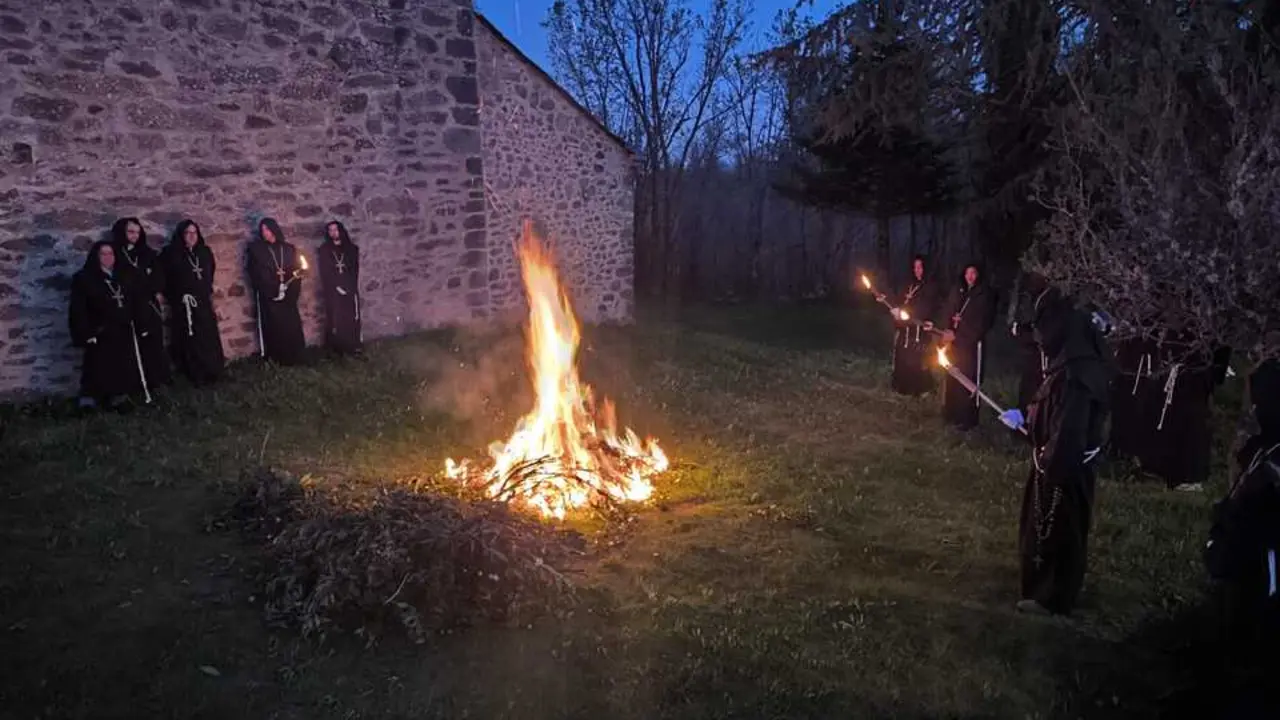 Mombuey procesi&oacute;n de &Aacute;nimas