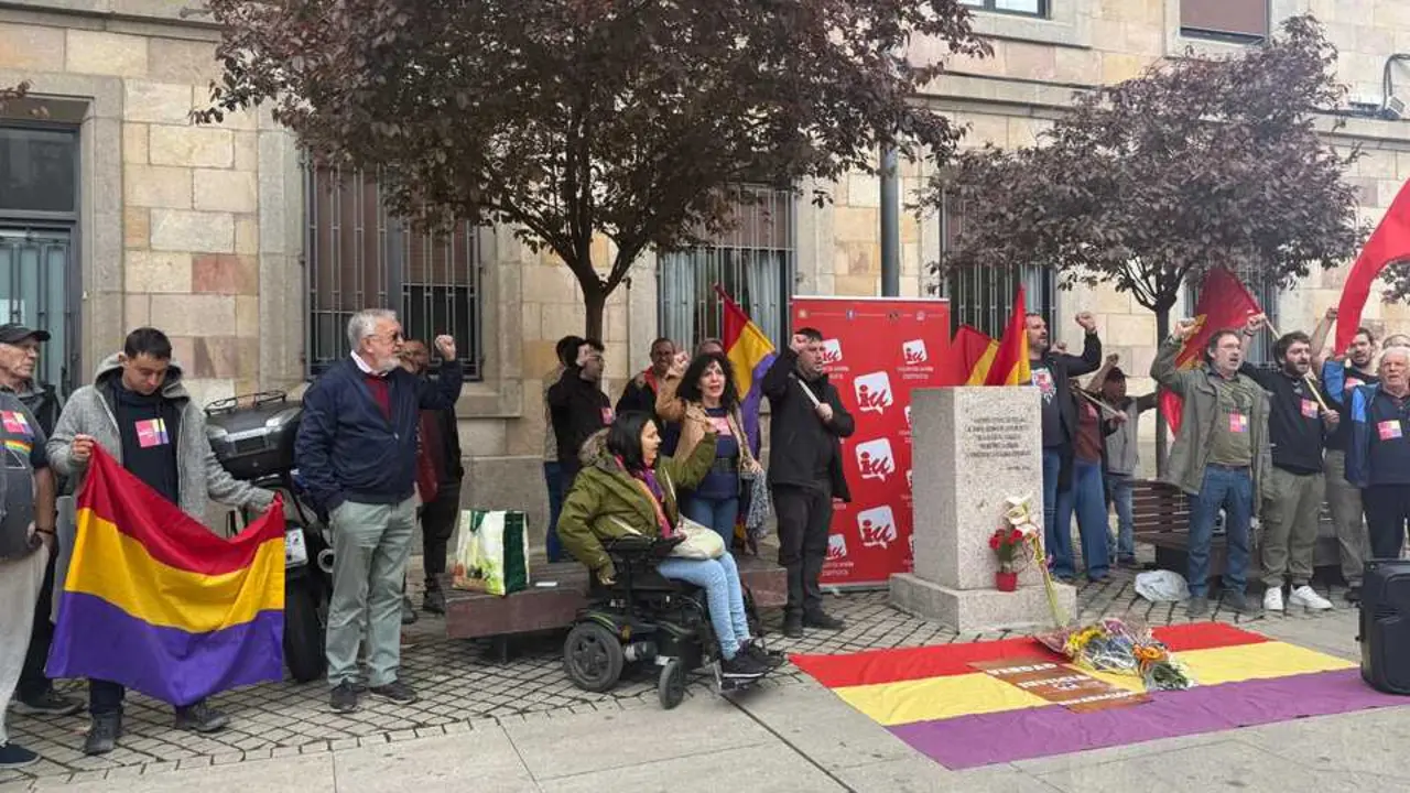 D&iacute;a de Rep&iacute;ublica en Zamora IU y PCE _14