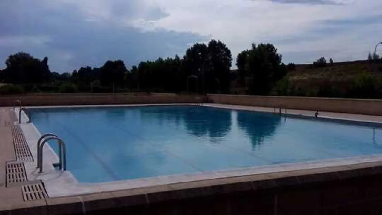 piscina de Ca&ntilde;izal. imagen RRSS