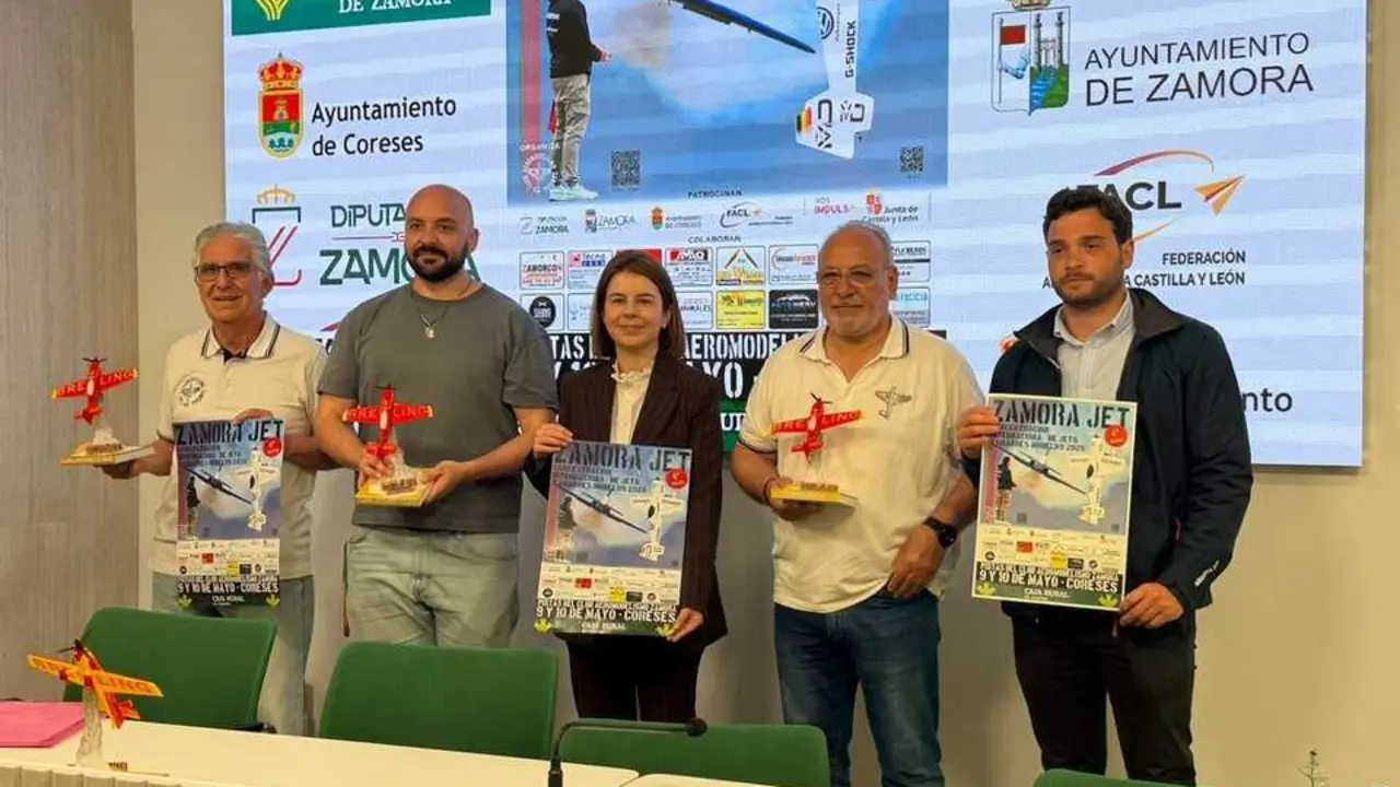  IV Concentraci&oacute;n Internacional de Jets y Grandes Modelos Coreses presentaci&oacute;n 