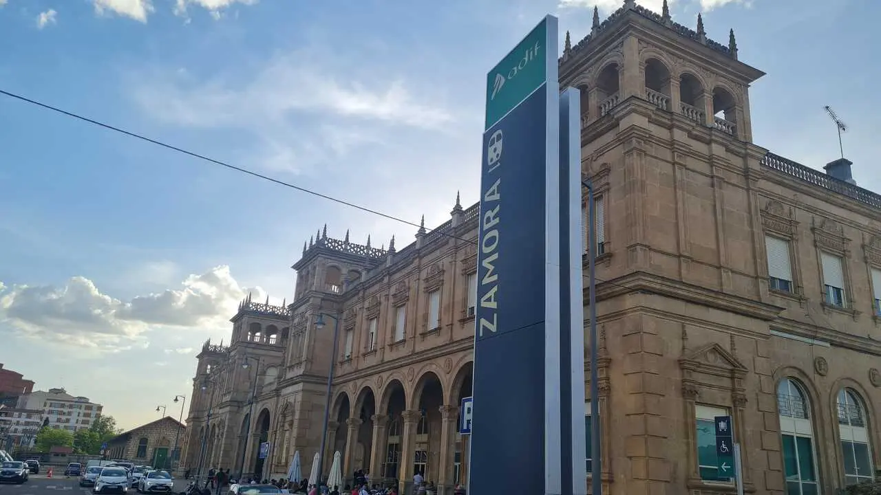 estaci&oacute;n de zamora ( foto partido Popular)
