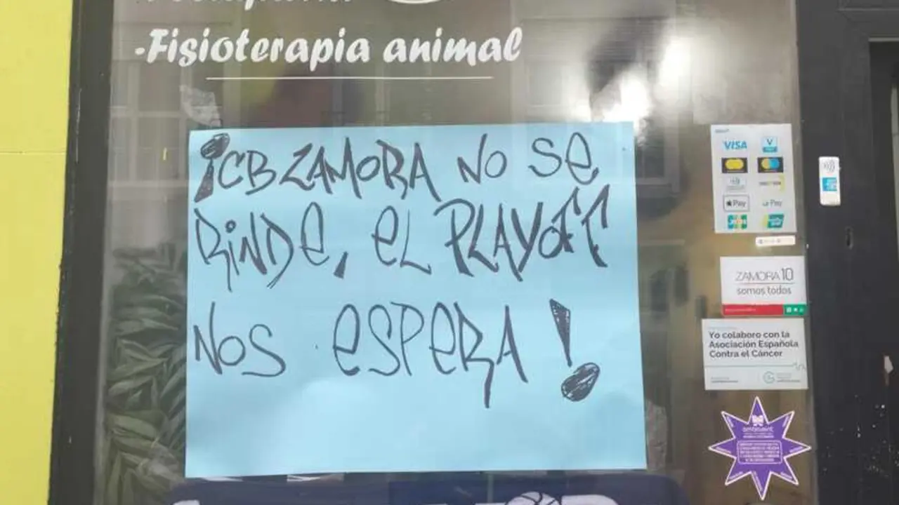 Mensajes de apoyo CB Zamora escaparates de Zamora