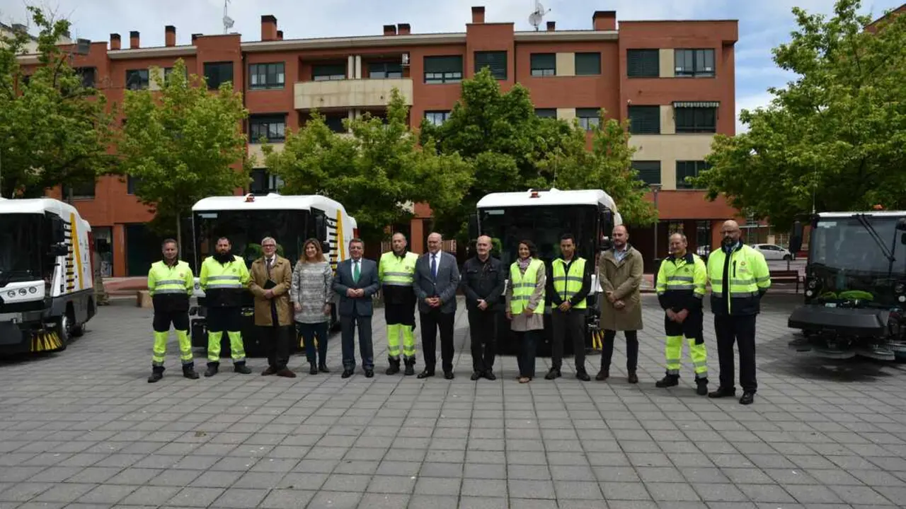 Presentaci&oacute;n de nuevos veh&iacute;culos de limpieza viaria1