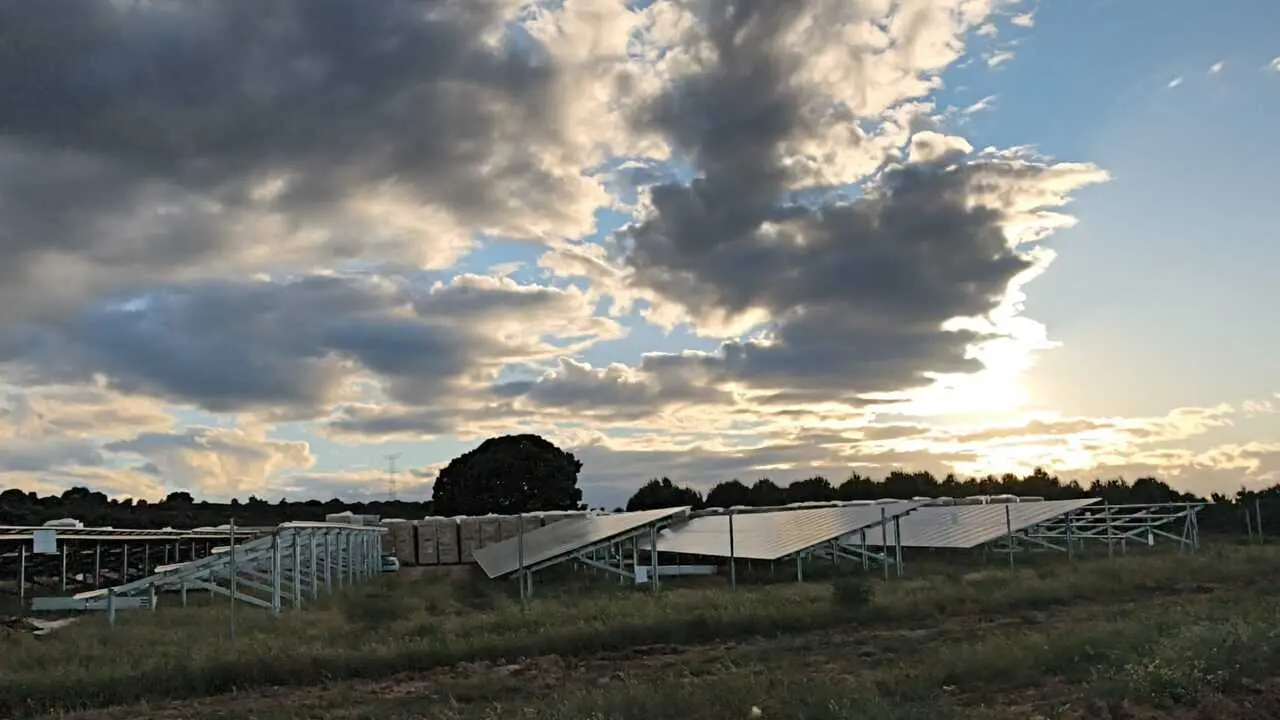 campo de energ&iacute;a solar
Pozuelo