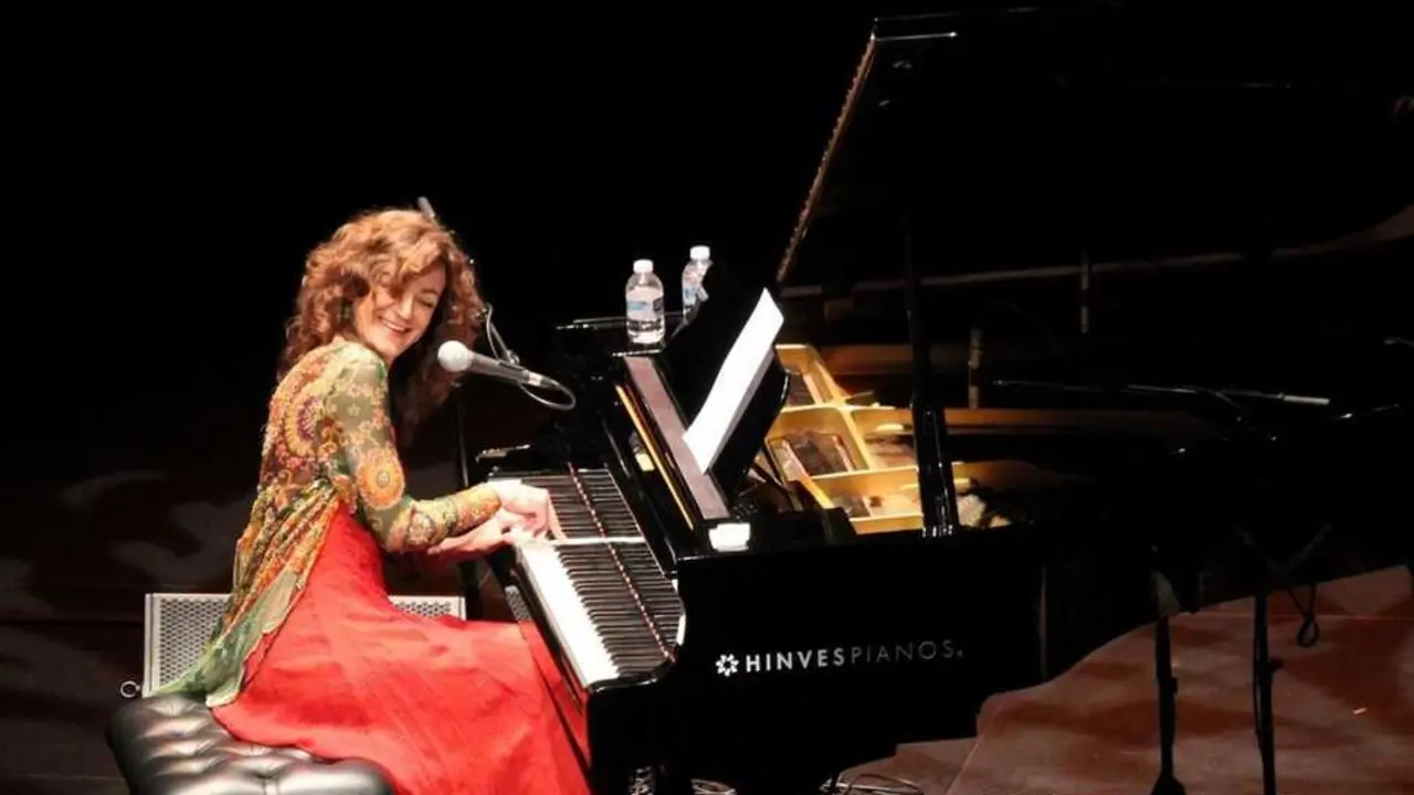 Carmen Paris 