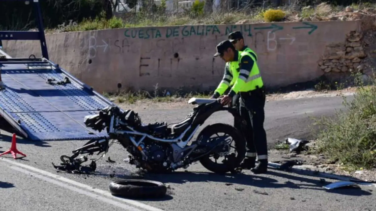 Accidente de un motorista. Foto DGT Archivo