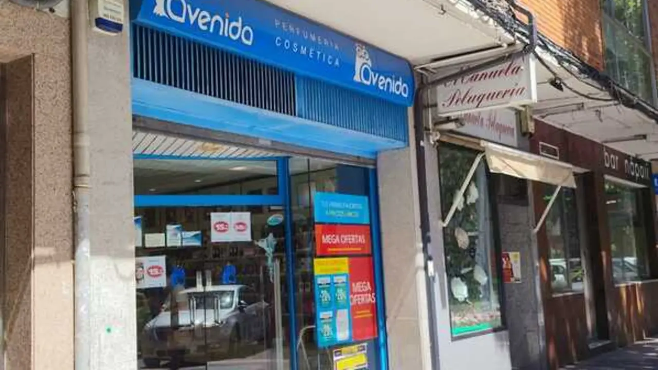 Tienda Perfumer&iacute;as Avenida en las Tres Cruces
