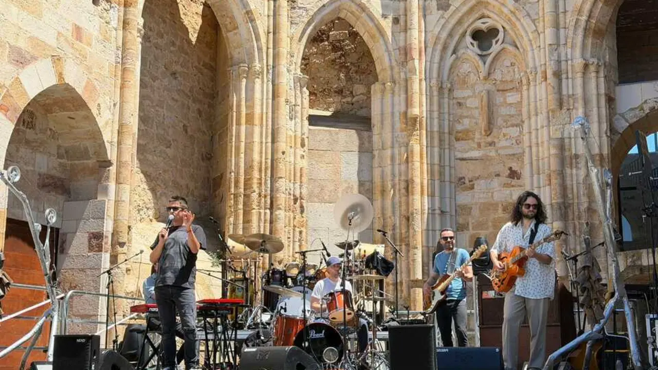  liturgia del vermut peque&ntilde;o rock and roll _8