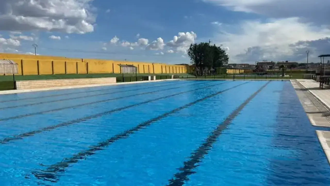 Piscina de Toro